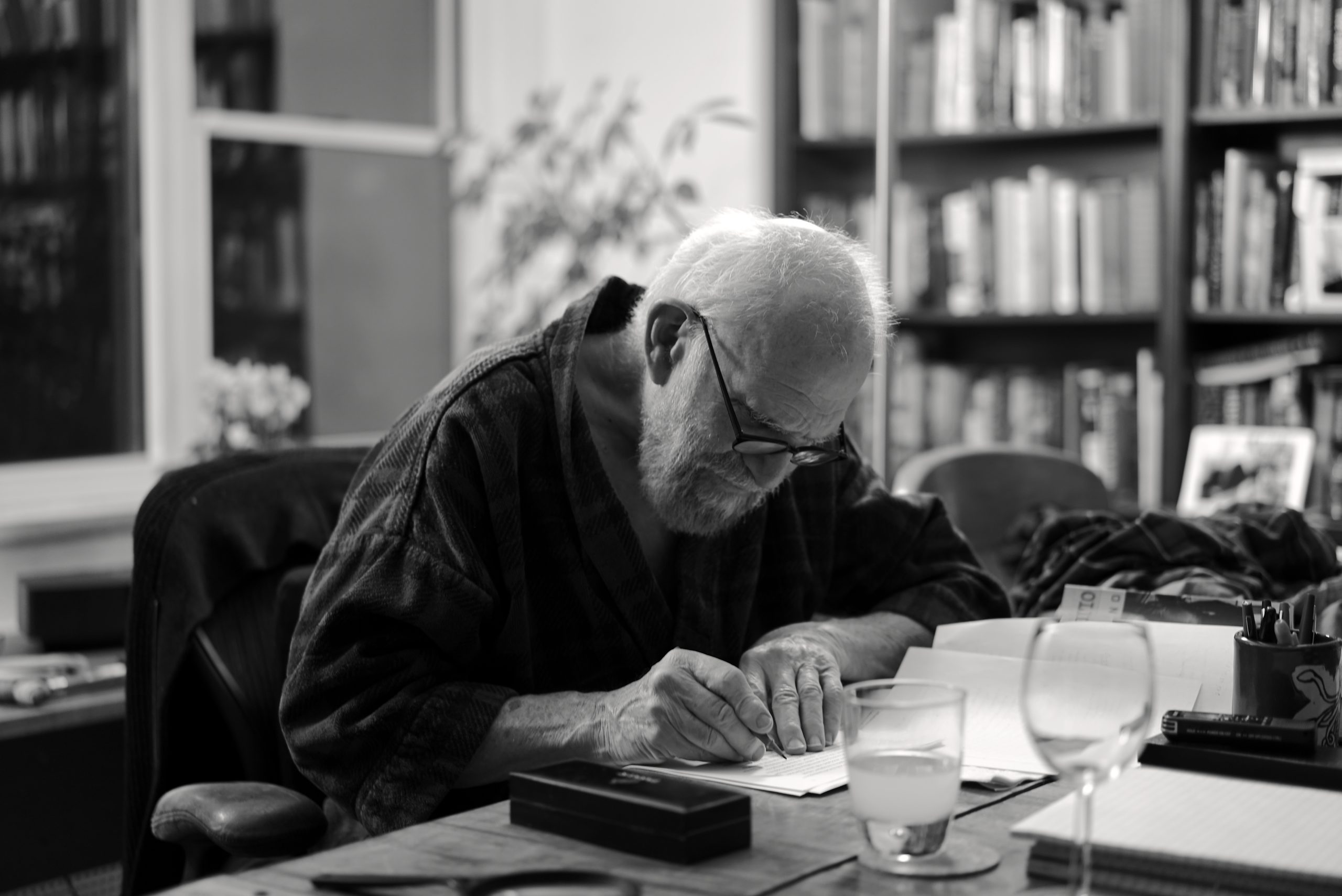 Oliver Sacks: risvegli per vivere una vita piena [articolo-documentario] -  Mindset School